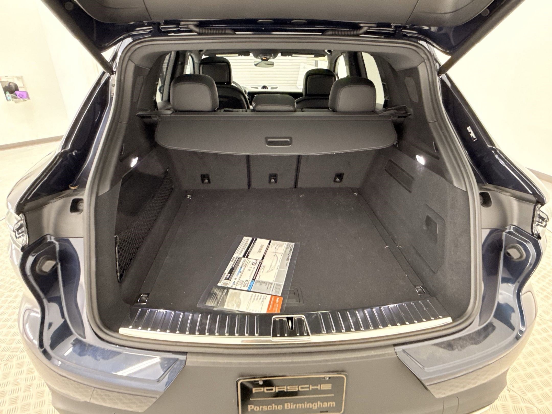 New 2025 Porsche Cayenne image 35