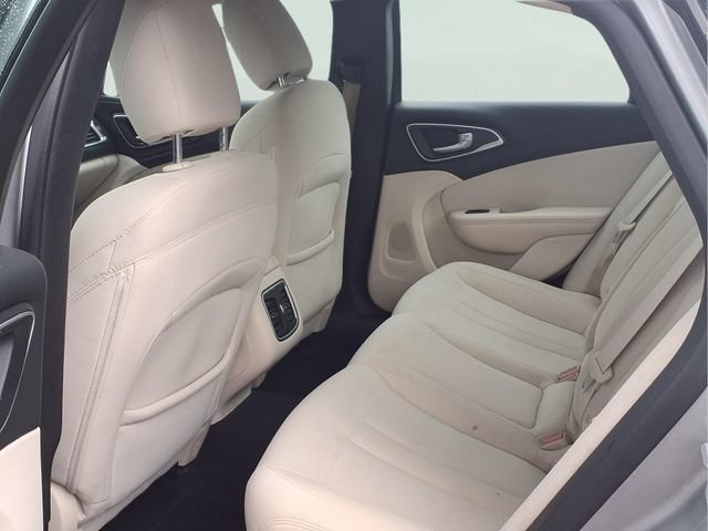 Used 2015 Chrysler 200 Limited w/ Convenience Group FWD image 18