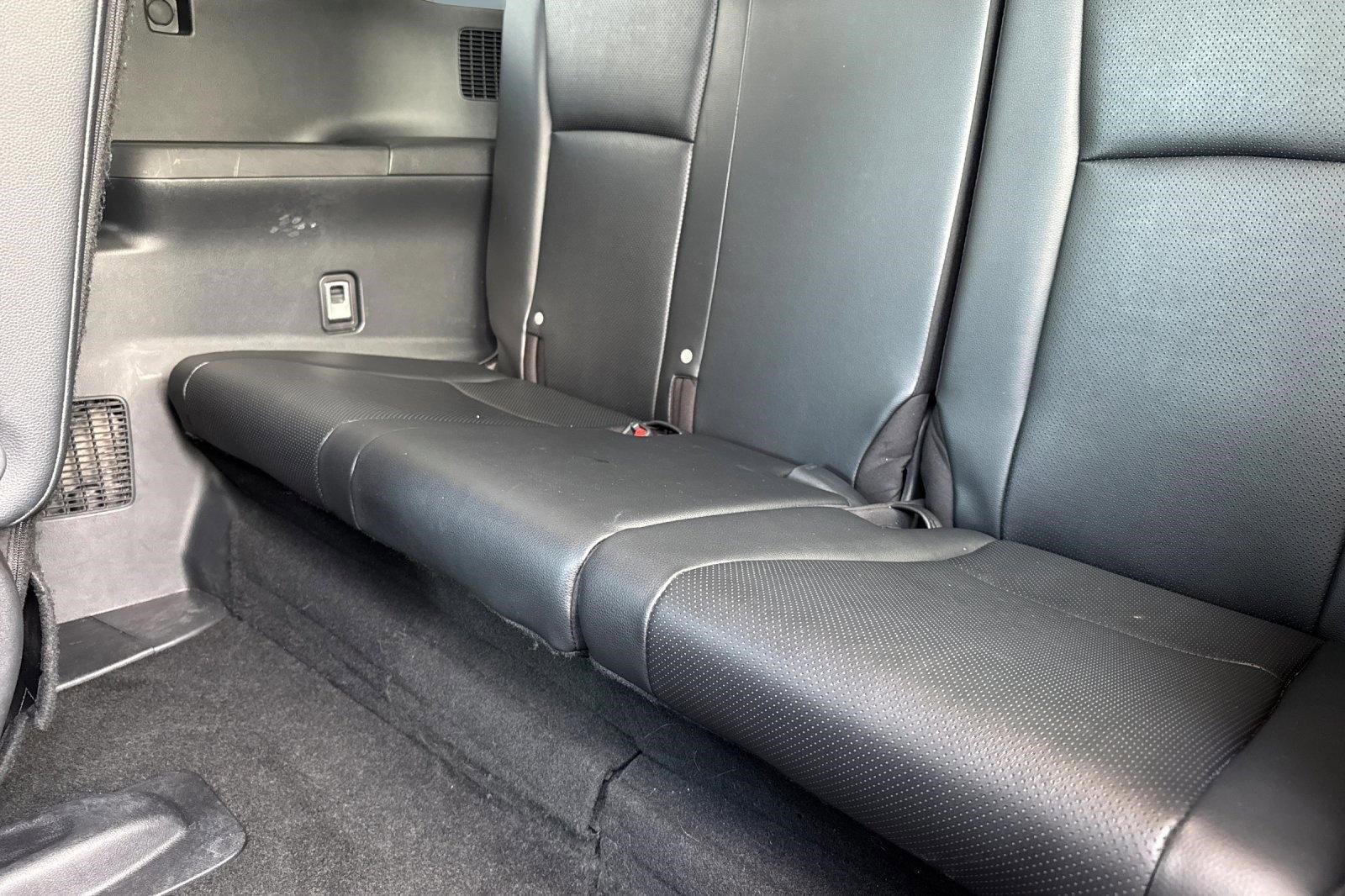 Used 2025 Toyota Grand Highlander FWD image 32