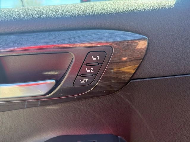 Used 2023 Toyota Highlander Platinum image 10