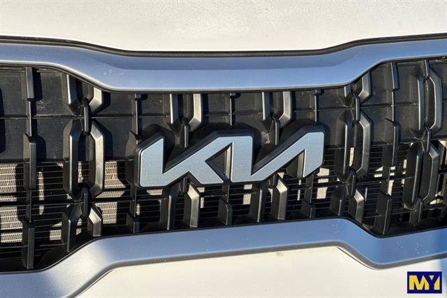 Used 2025 Kia Telluride EX image 36