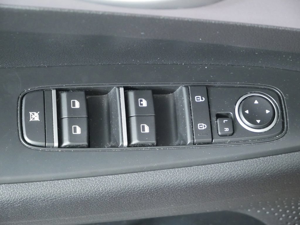 Used 2024 Kia Forte LXS w/ LXS Technology Package FWD image 24