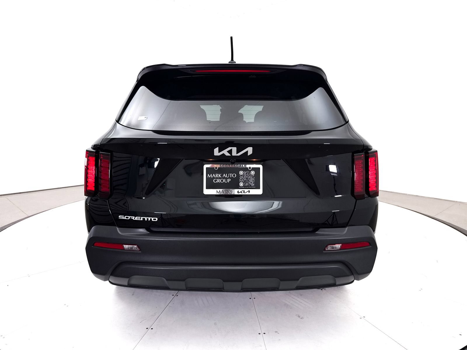 Certified 2023 Kia Sorento LX FWD image 17