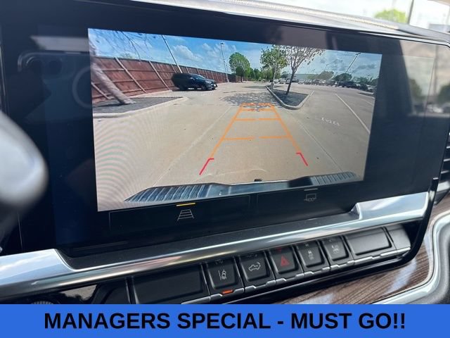 Used 2025 Chevrolet Silverado 2500 LT w/ Convenience Package AWD/4WD image 12