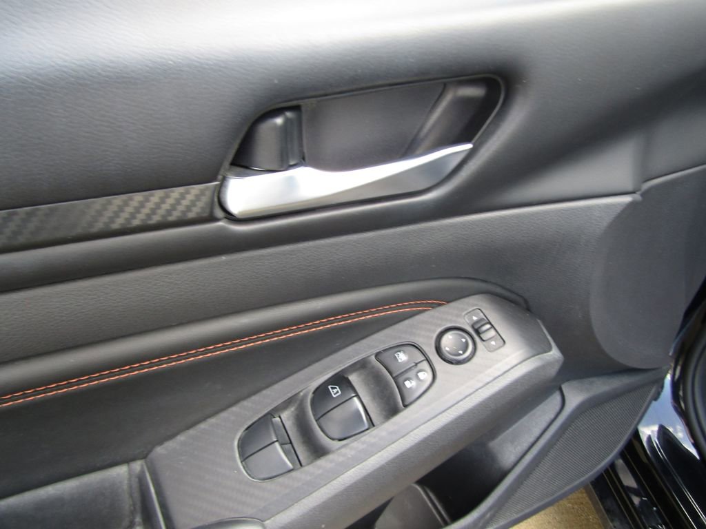 Used 2022 Nissan Altima 2.5 SR w/ Midnight Edition Package FWD image 18