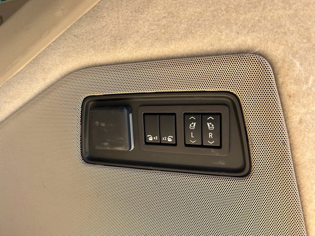 Used 2024 Cadillac Escalade ESV Premium Luxury w/ LPO, Floor Liner Package AWD/4WD image 49