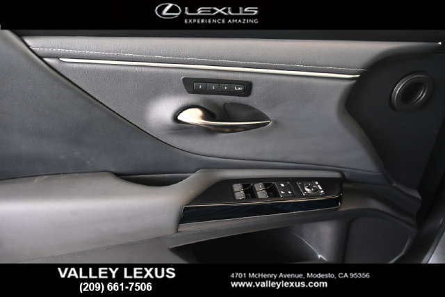 Certified 2025 Lexus ES 300h w/ Premium Package FWD image 12
