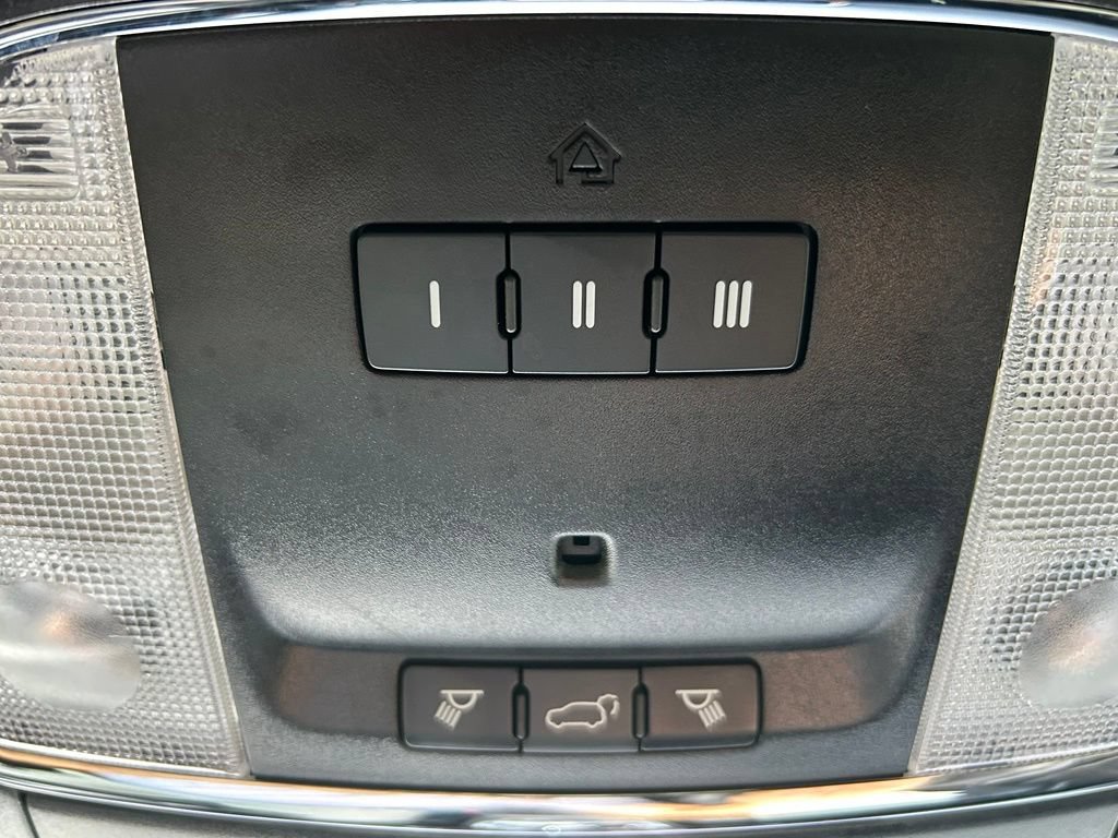 Used 2021 Jeep Grand Cherokee Altitude AWD/4WD image 33