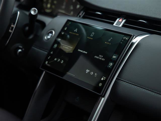 New 2026 Land Rover Discovery Sport Landmark image 30