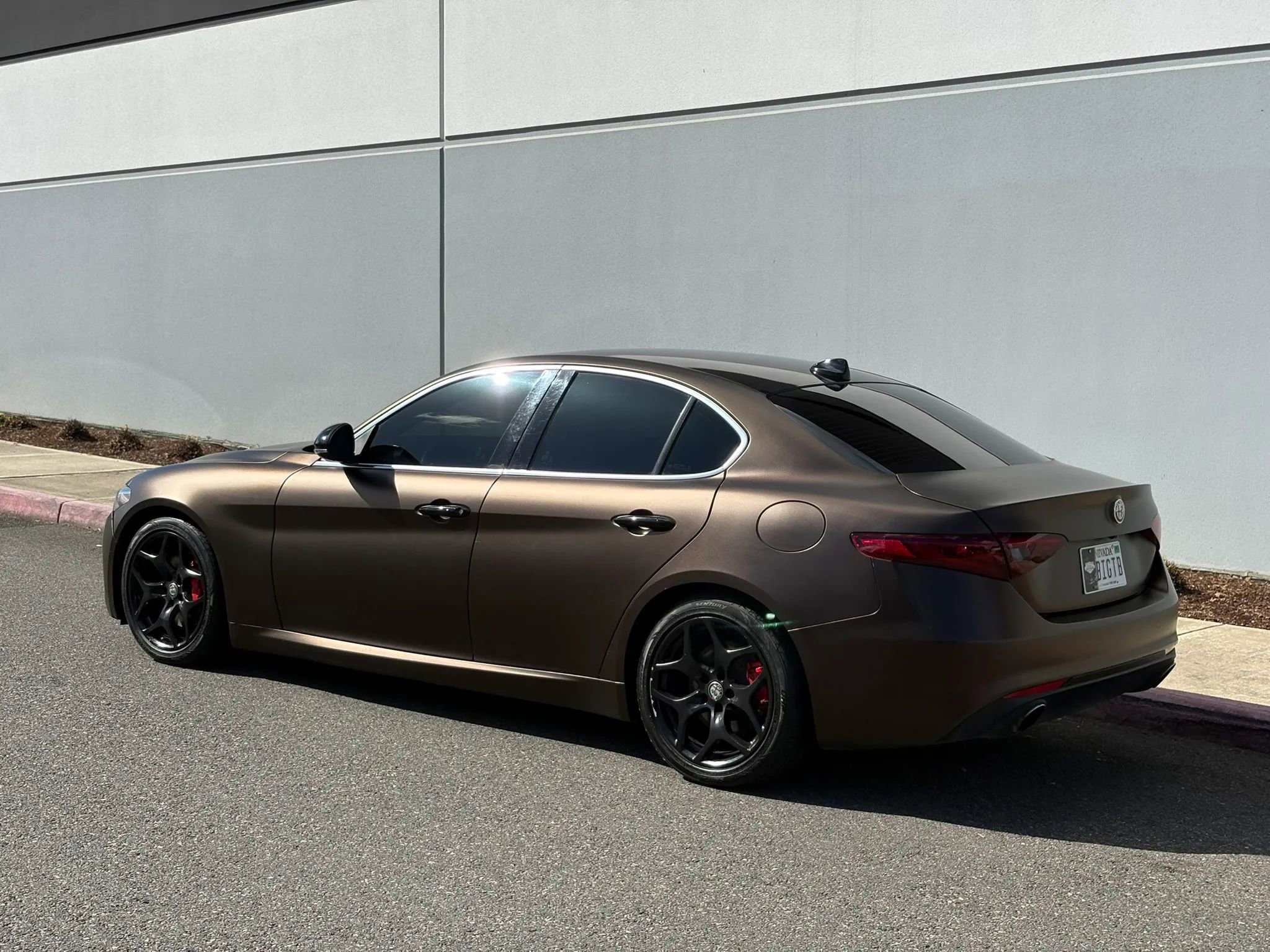 Used 2019 Alfa Romeo Giulia Ti image 4