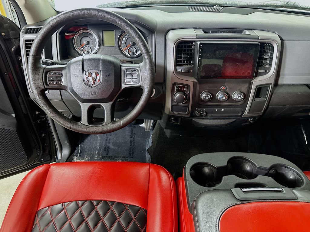 Used 2016 RAM 1500 Express RWD image 17