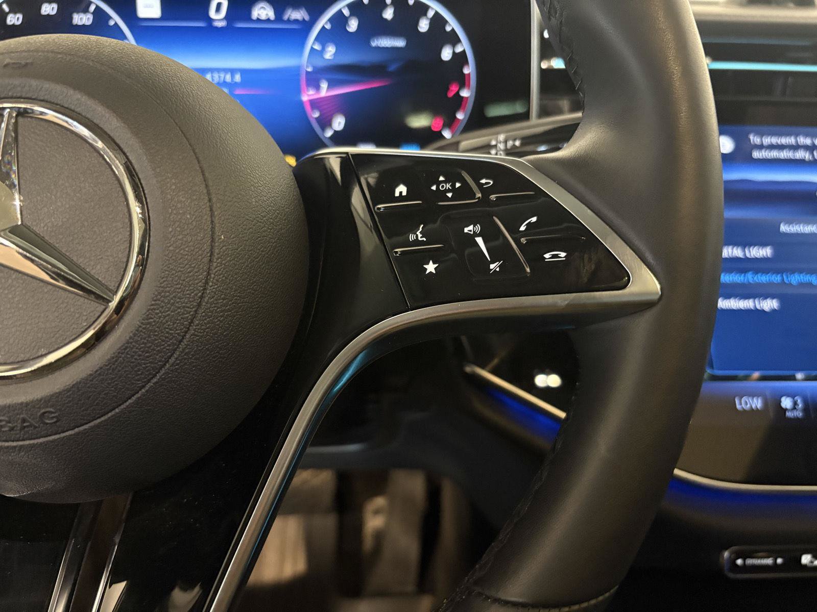 Used 2025 Mercedes-Benz E 350 4MATIC Sedan image 22