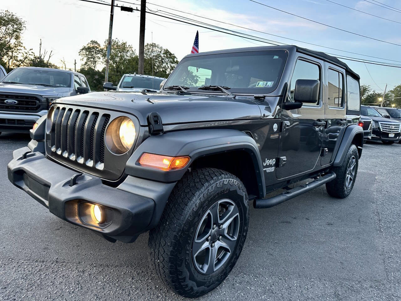 Used 2019 Jeep Wrangler Unlimited Sport S AWD/4WD image 40