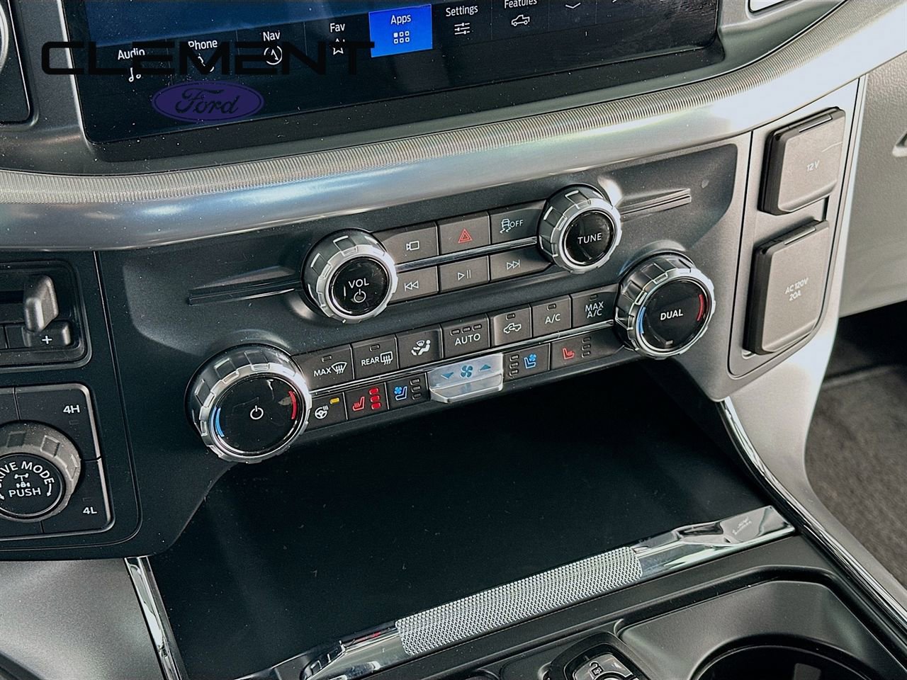 New 2025 Ford F150 Lariat w/ Equipment Group 501A Mid image 21