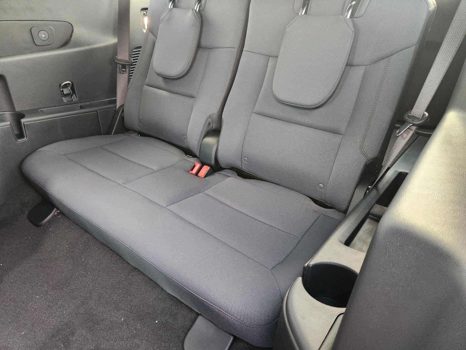 New 2027 Ford Explorer Active RWD image 25
