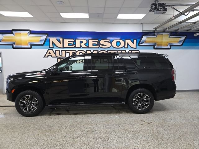 Used 2023 Chevrolet Suburban Z71 w/ Luxury Package image 4