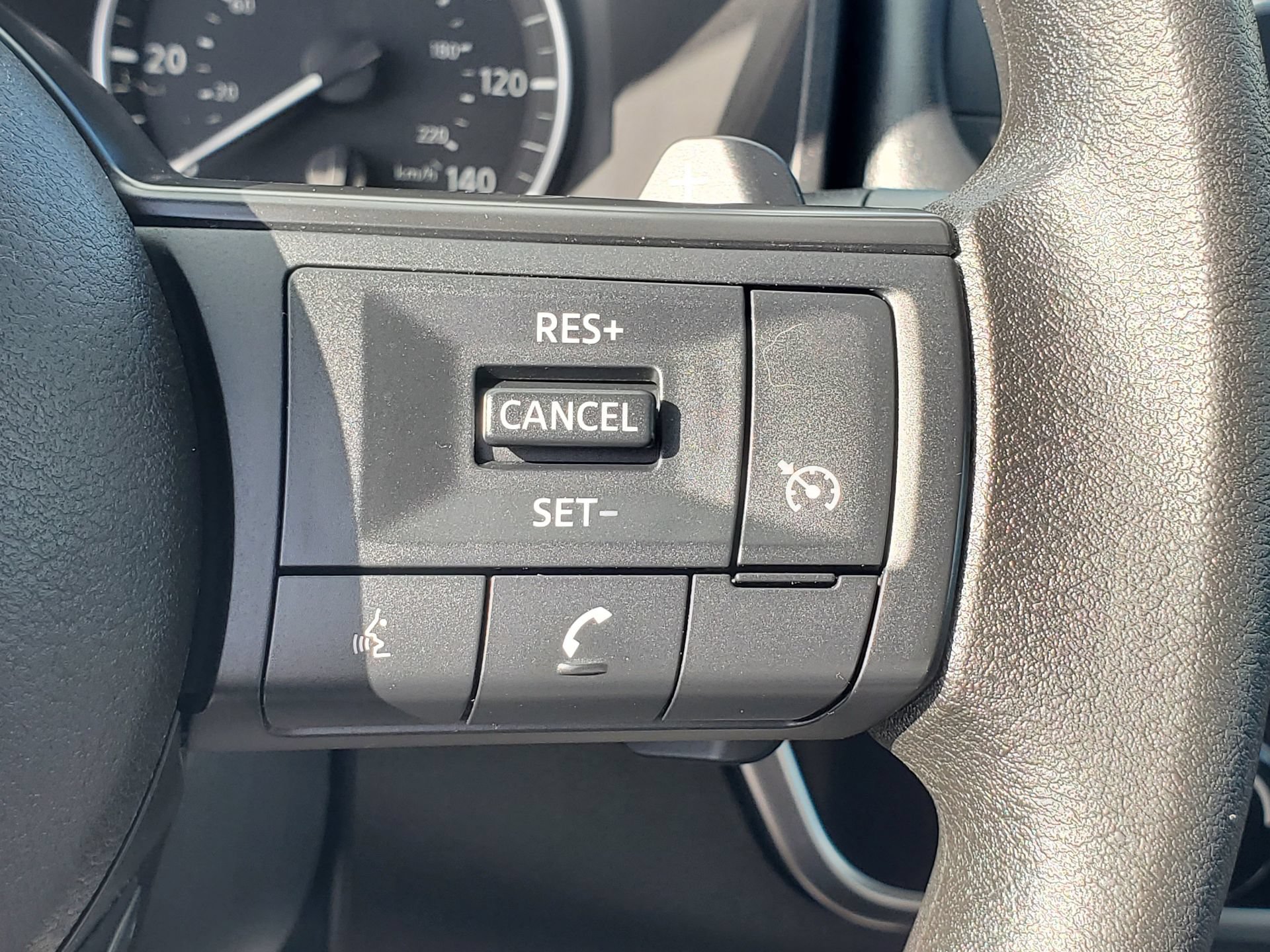 Used 2023 Nissan Rogue S AWD/4WD image 22