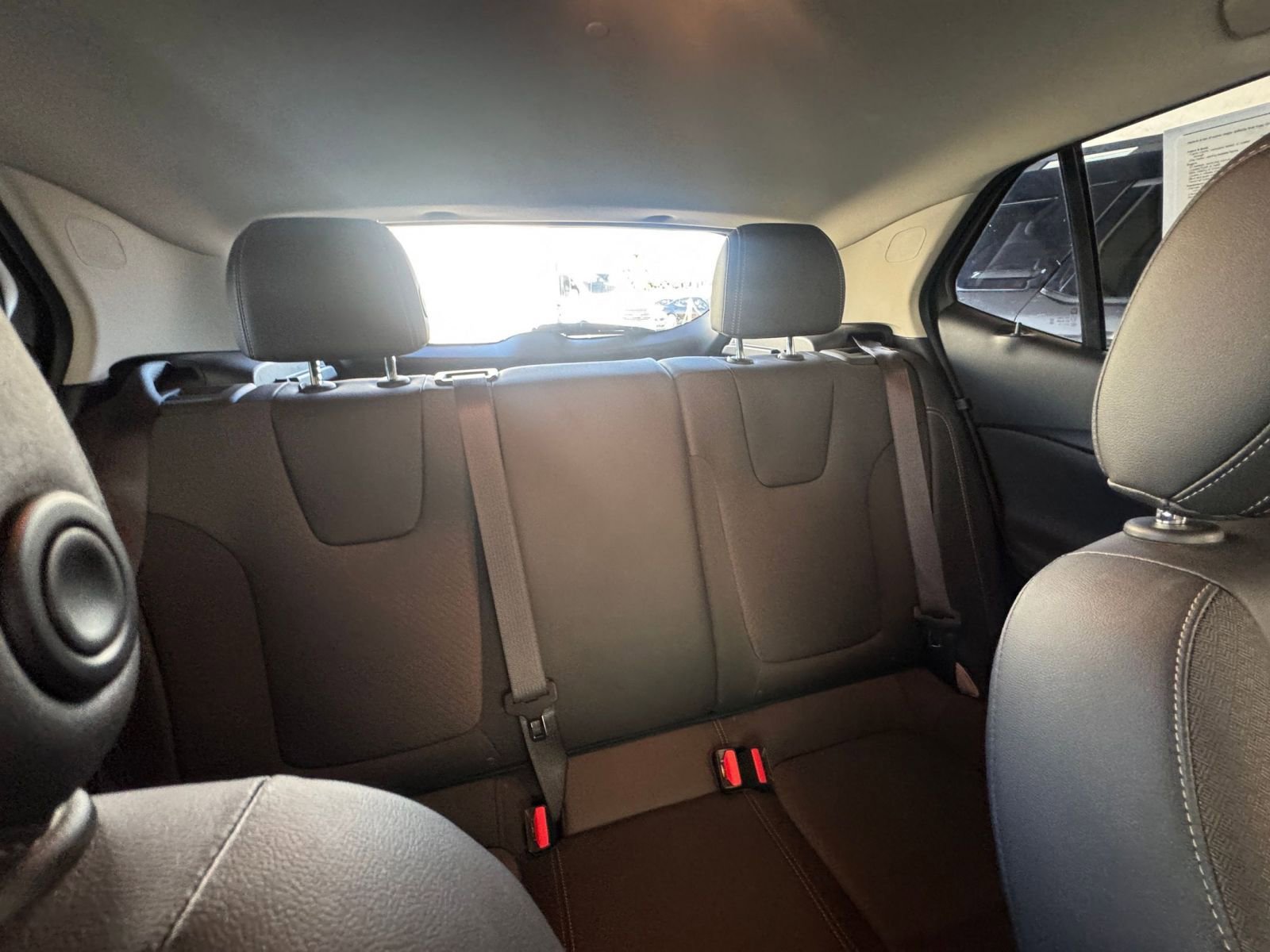 Used 2025 Buick Encore GX Preferred image 36