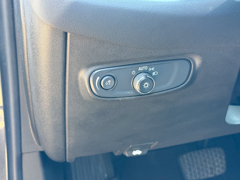 Certified 2022 Chevrolet Equinox LT FWD image 16