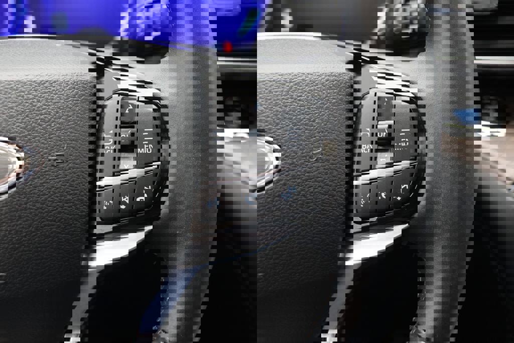 Used 2022 Ford Explorer Platinum w/ Equipment Group 601A image 24