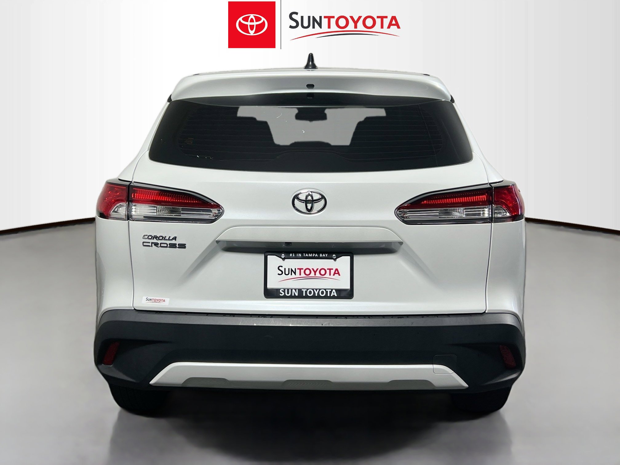 Used 2024 Toyota Corolla Cross L FWD image 5