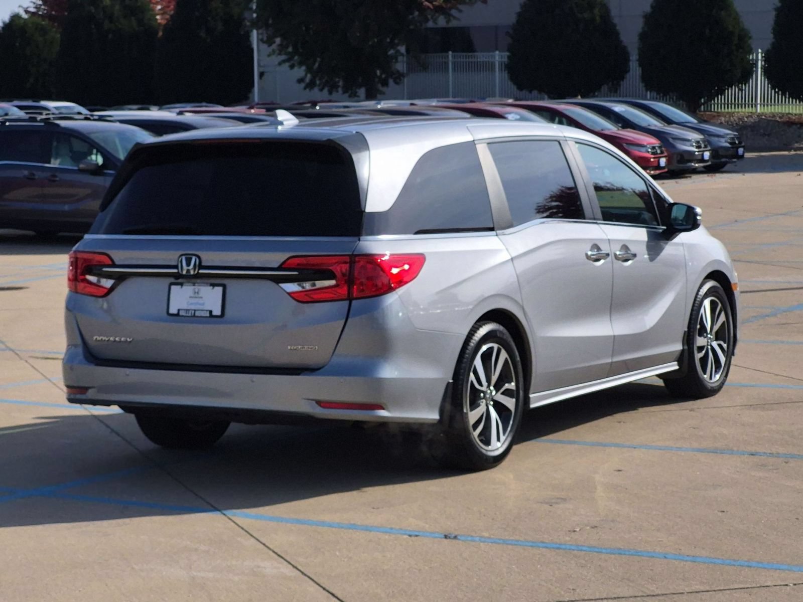 Used 2024 Honda Odyssey Touring image 6