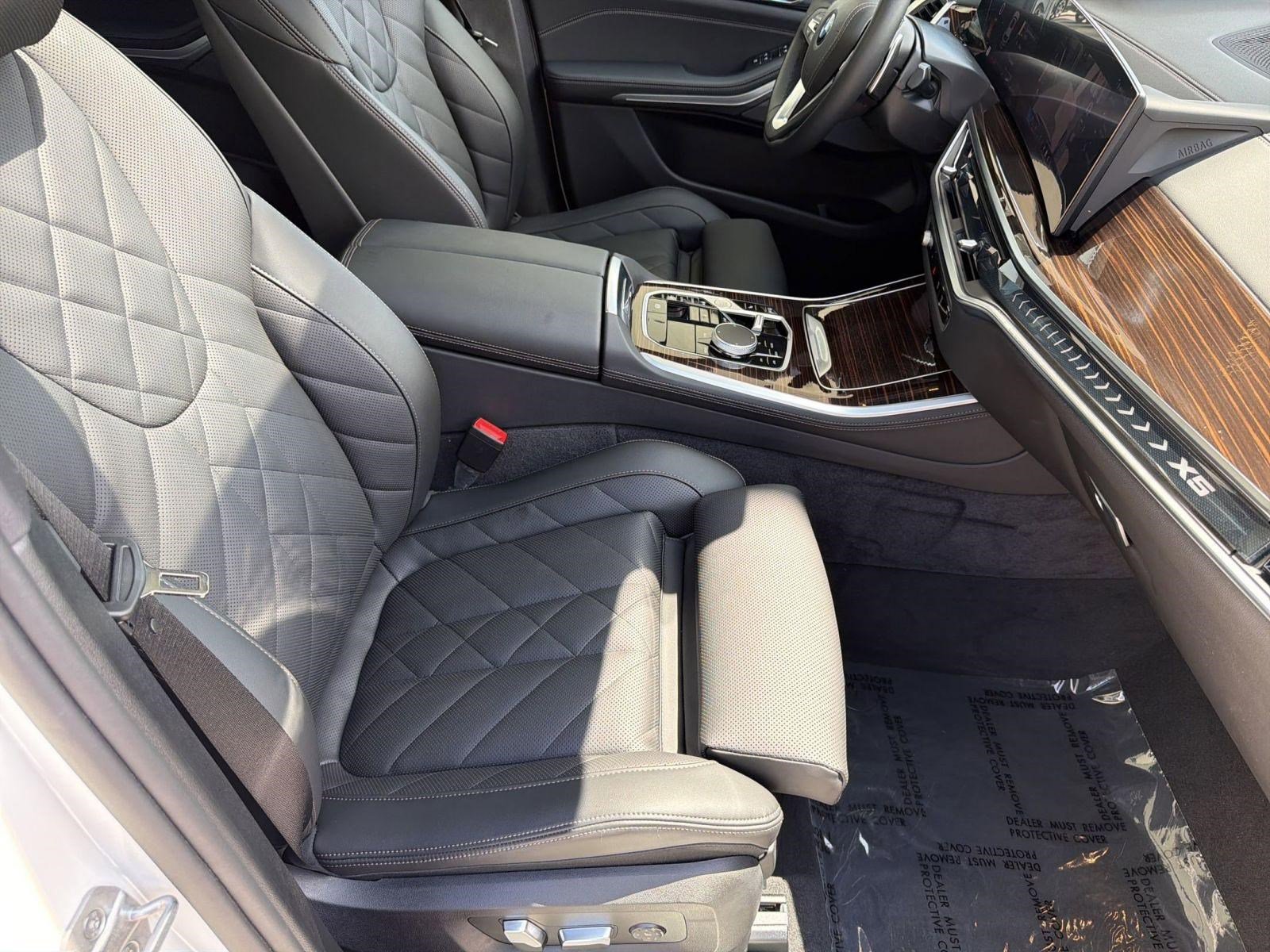 Used 2026 BMW X5 xDrive40i image 32