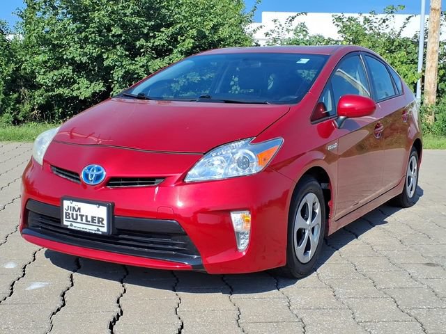 Used 2014 Toyota Prius Two FWD image 2