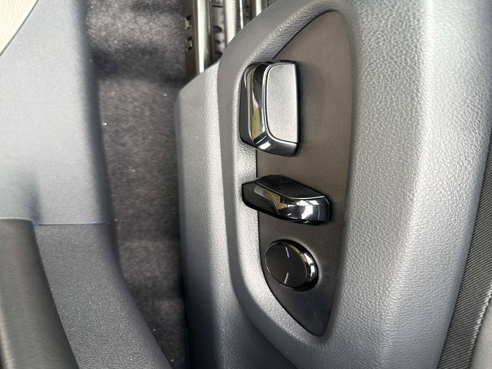 New 2026 Lexus RZ 350e 2WD image 18