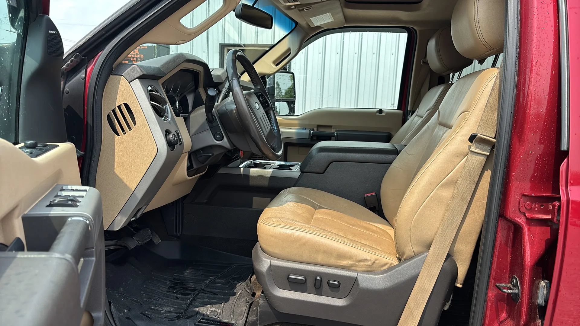Used 2016 Ford F250 Lariat w/ Lariat Ultimate Package AWD/4WD image 20