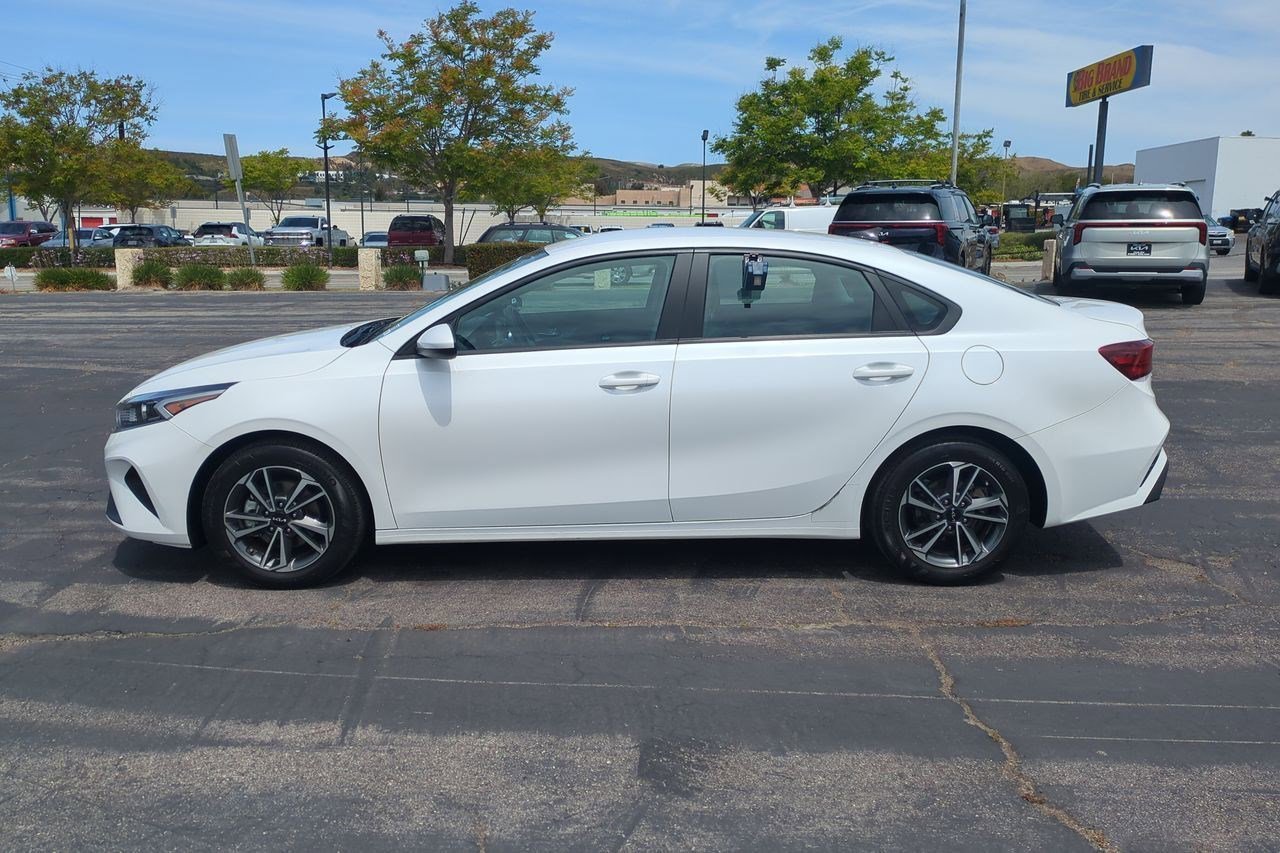 Certified 2023 Kia Forte LXS image 9