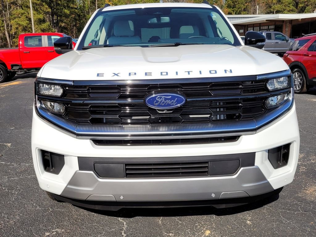 New 2025 Ford Expedition Platinum w/ Driver's Package AWD/4WD image 2