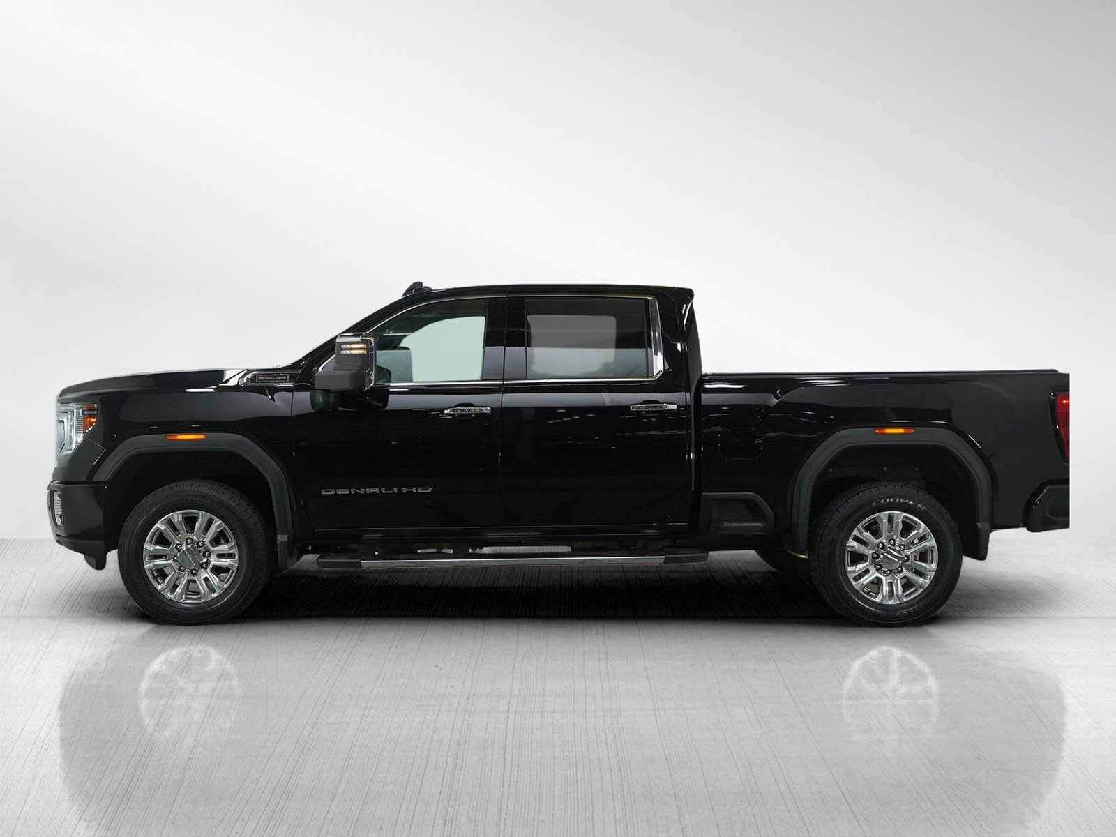Used 2021 GMC Sierra 2500 Denali w/ Denali Ultimate Package AWD/4WD image 2
