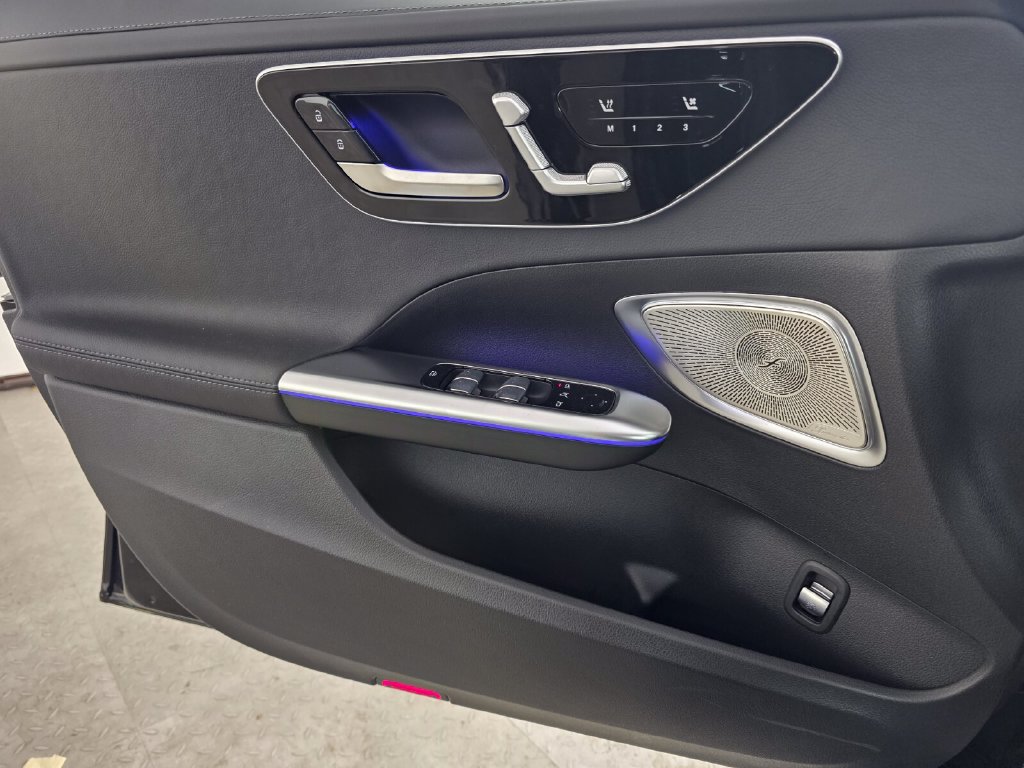 New 2026 Mercedes-Benz C 300 Sedan image 17