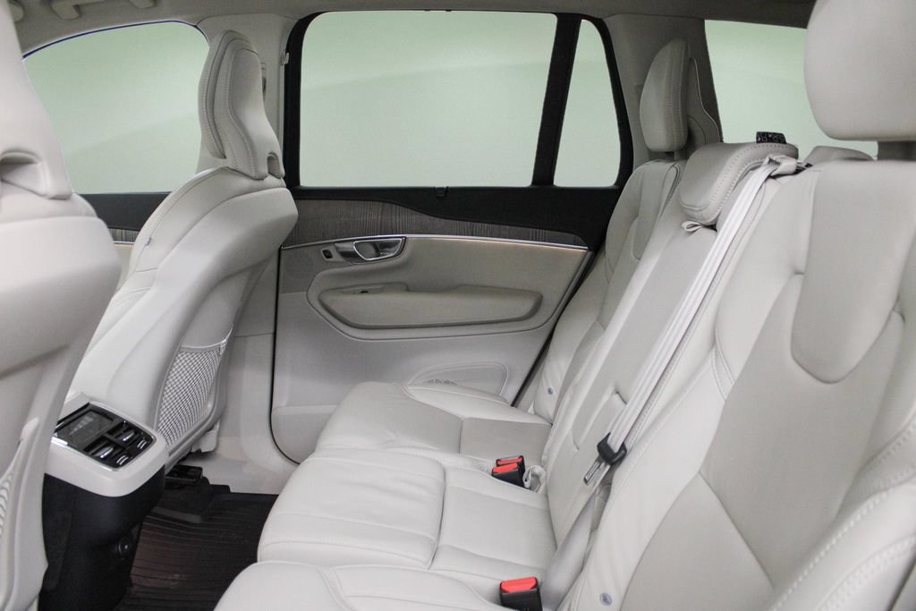 Certified 2023 Volvo XC90 B6 Ultimate w/ Protection Package Premier AWD/4WD image 26