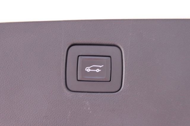 Used 2024 Buick Envista Sport Touring w/ Convenience I Package FWD image 21