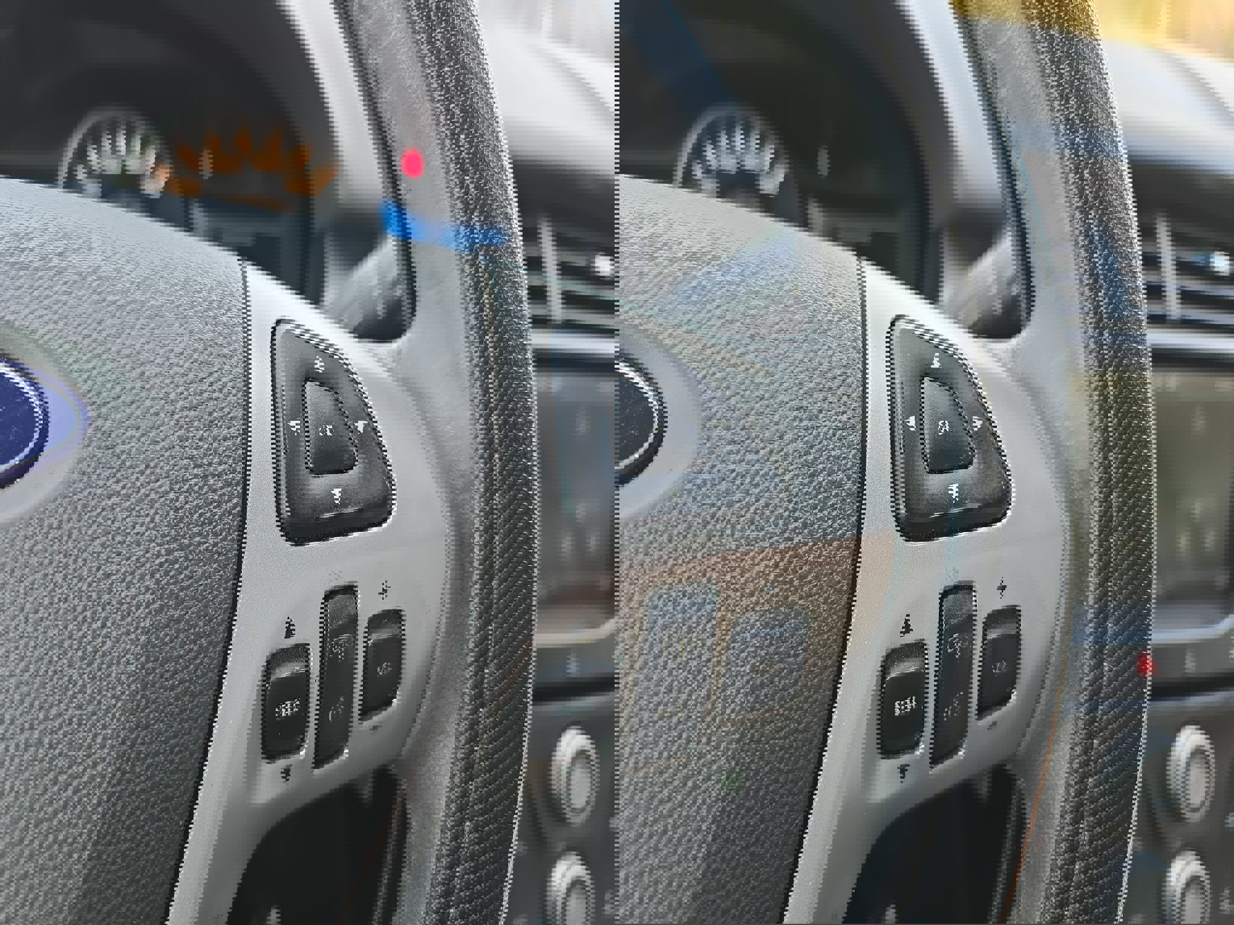 Used 2013 Ford Edge SEL image 18