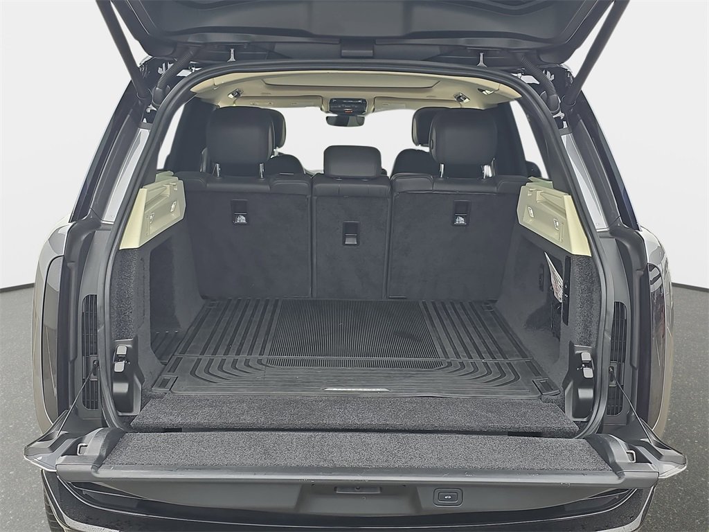 Certified 2023 Land Rover Range Rover SE image 13