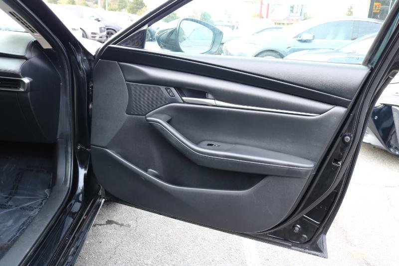 Used 2020 MAZDA MAZDA3 AWD Sedan w/ Select Package image 27