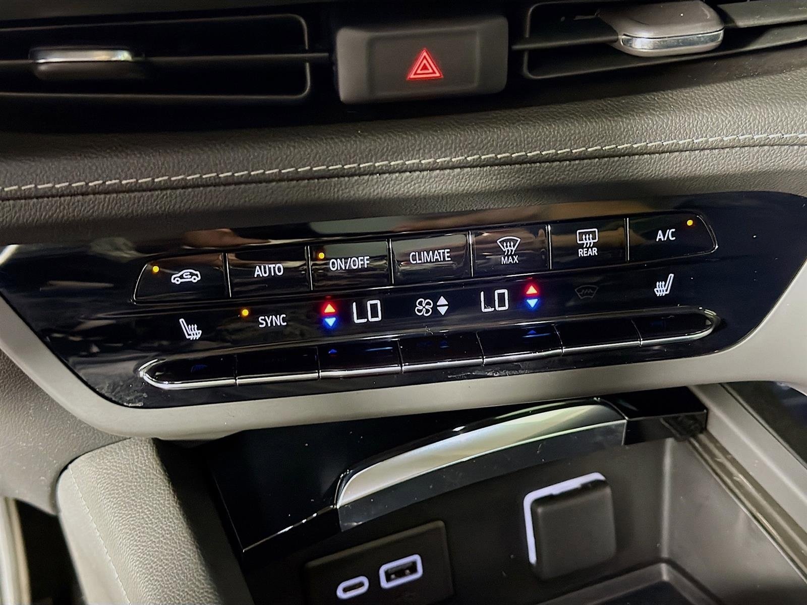 Certified 2023 Buick Envision Essence w/ Sport Touring Package image 17