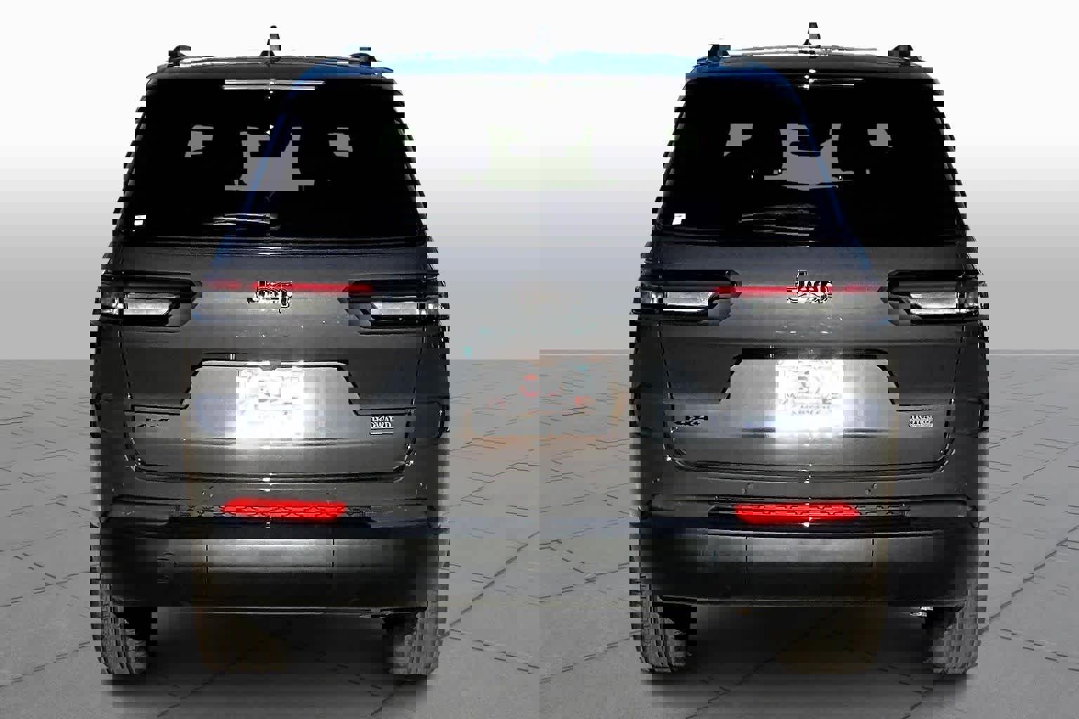 New 2025 Jeep Grand Cherokee L Limited image 5