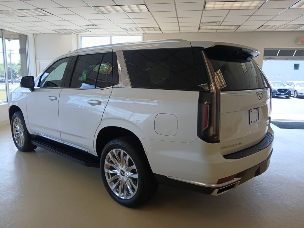 Certified 2023 Cadillac Escalade Premium Luxury AWD/4WD image 3