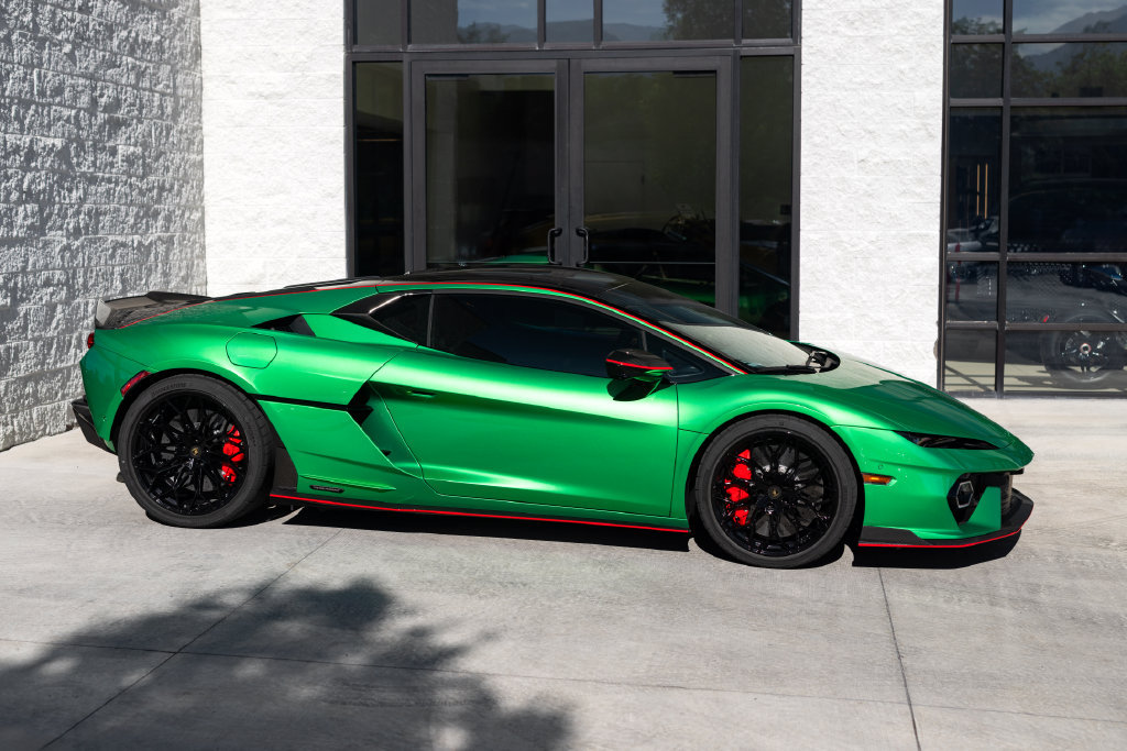 Used 2026 Lamborghini Temerario AWD/4WD image 15