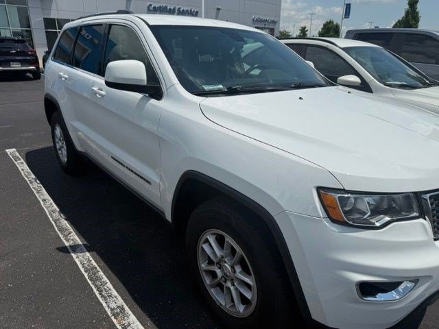 Used 2020 Jeep Grand Cherokee Laredo AWD/4WD image 16