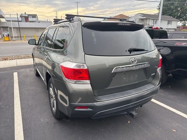 Used 2011 Toyota Highlander Limited w/ Tow Pkg AWD/4WD image 6