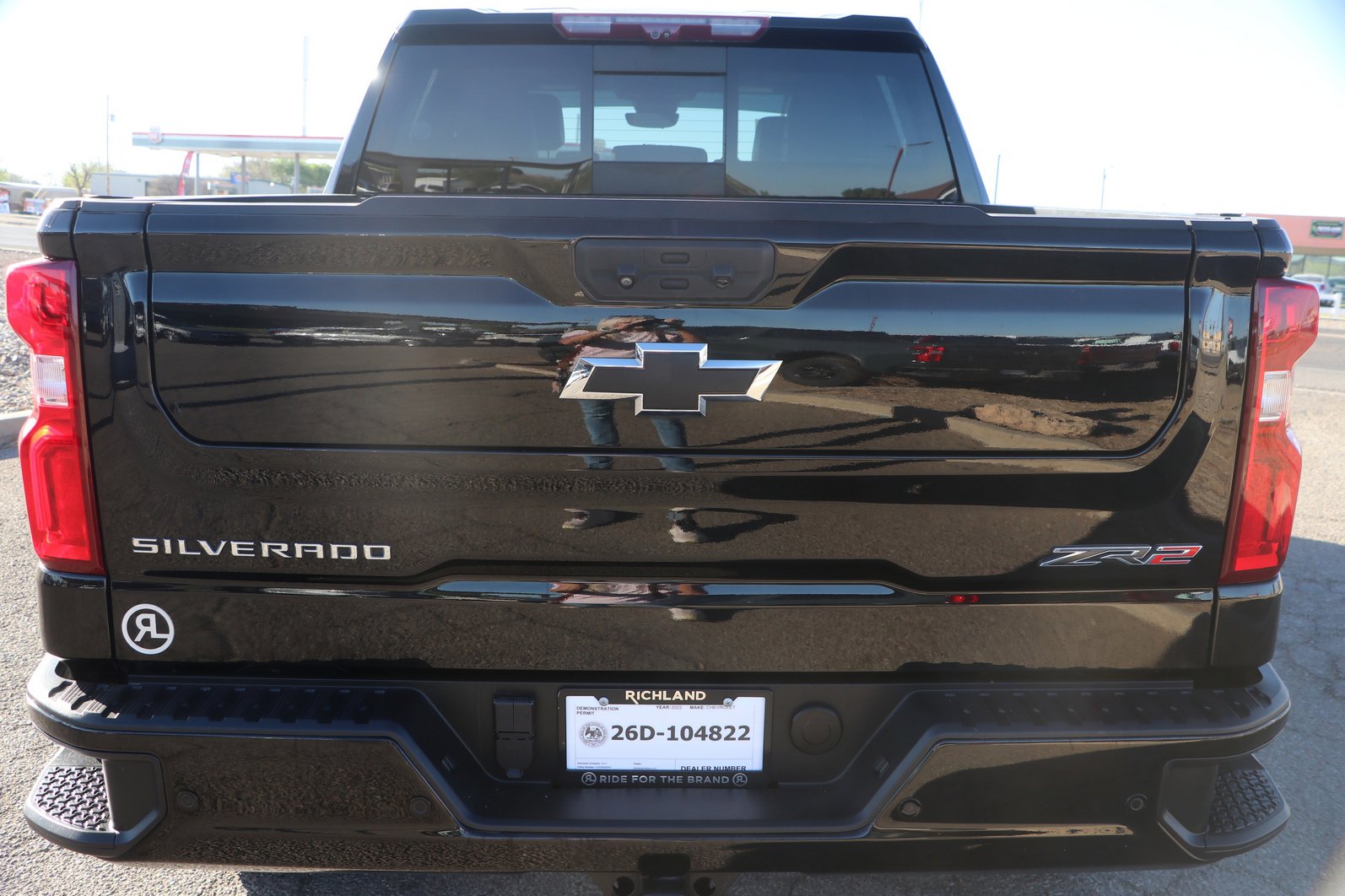 Used 2023 Chevrolet Silverado 1500 ZR2 w/ Technology Package image 6