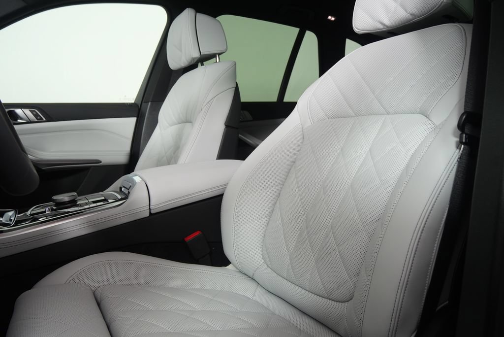 Used 2026 BMW X5 sDrive40i RWD image 11