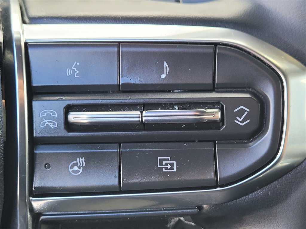 Used 2025 GMC Acadia Elevation image 23