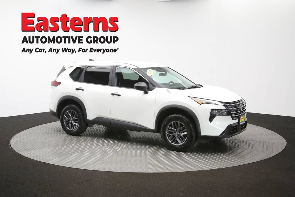 Used 2024 Nissan Rogue S AWD/4WD image 48