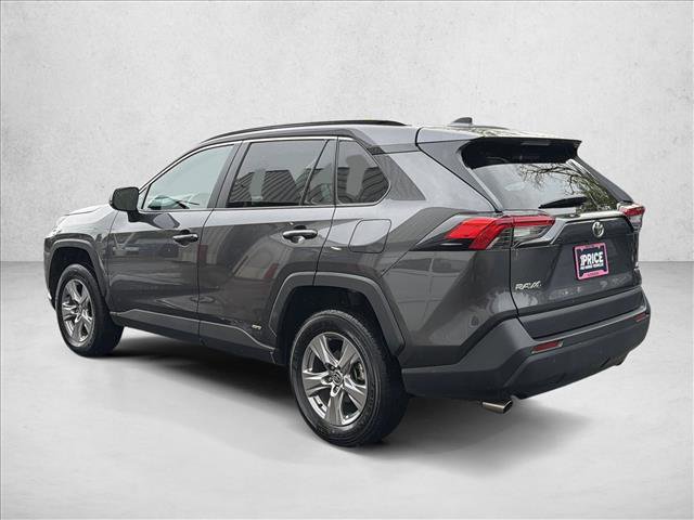 Used 2025 Toyota RAV4 LE AWD/4WD image 7